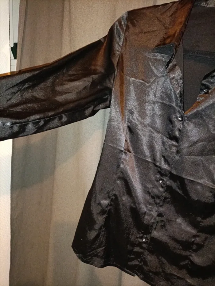 Chemise satiné noire - photo numéro 2