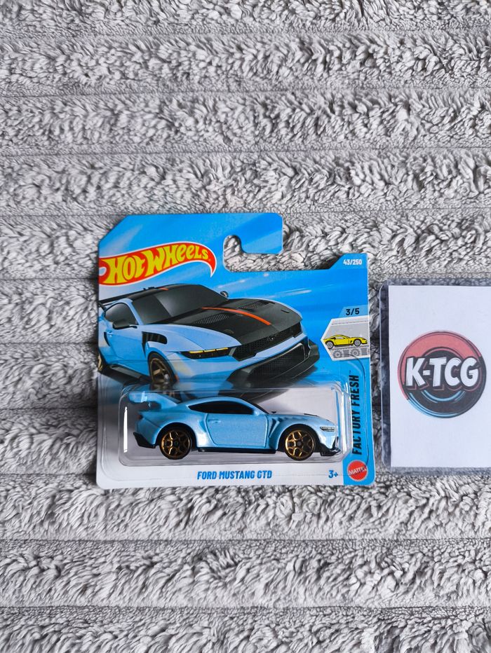 Hot Wheels Ford Mustang GTD Factory Fresh – Bleu Électrique - photo numéro 1