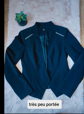 Veste blazer noire et dorée