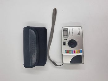 Appareil photo Concord Duo 2000 2.0 Megapixels avec sacoche sans câble et sans carte SD