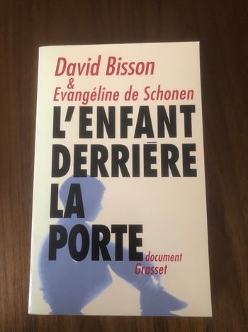 L’enfant derrière la porte - David Bisson