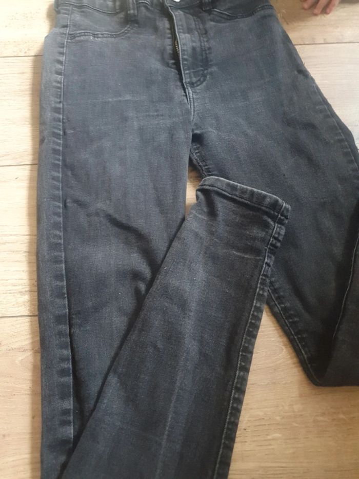 Jean slim noir Zara - photo numéro 4