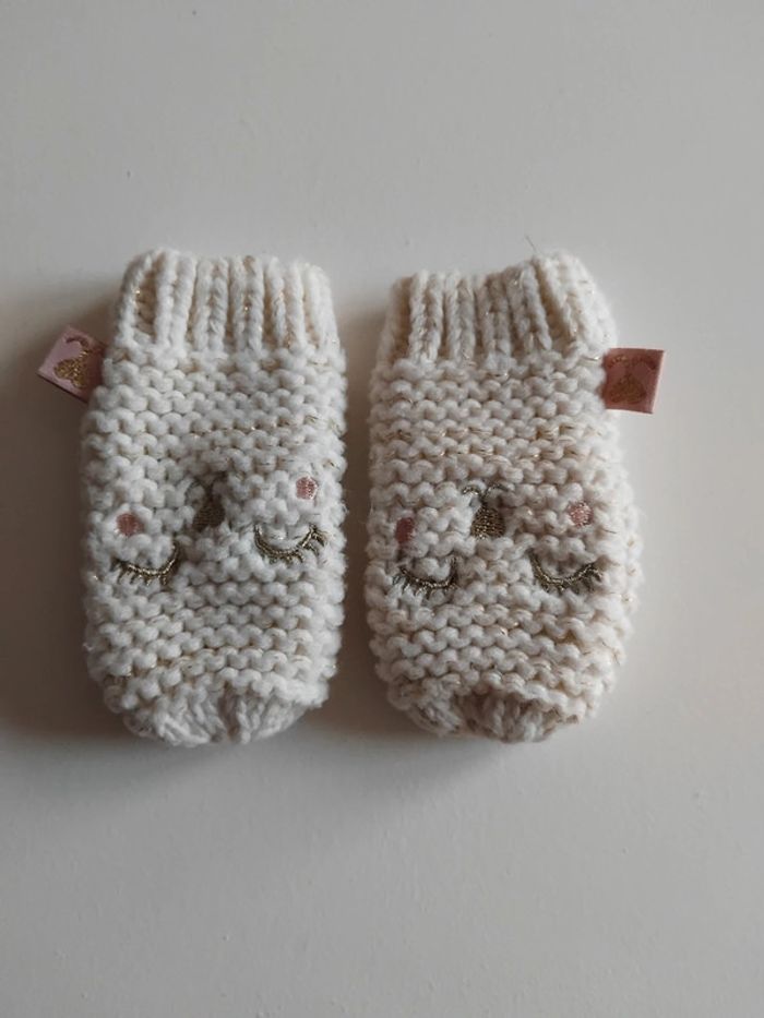 Moufles à broderie pailletée