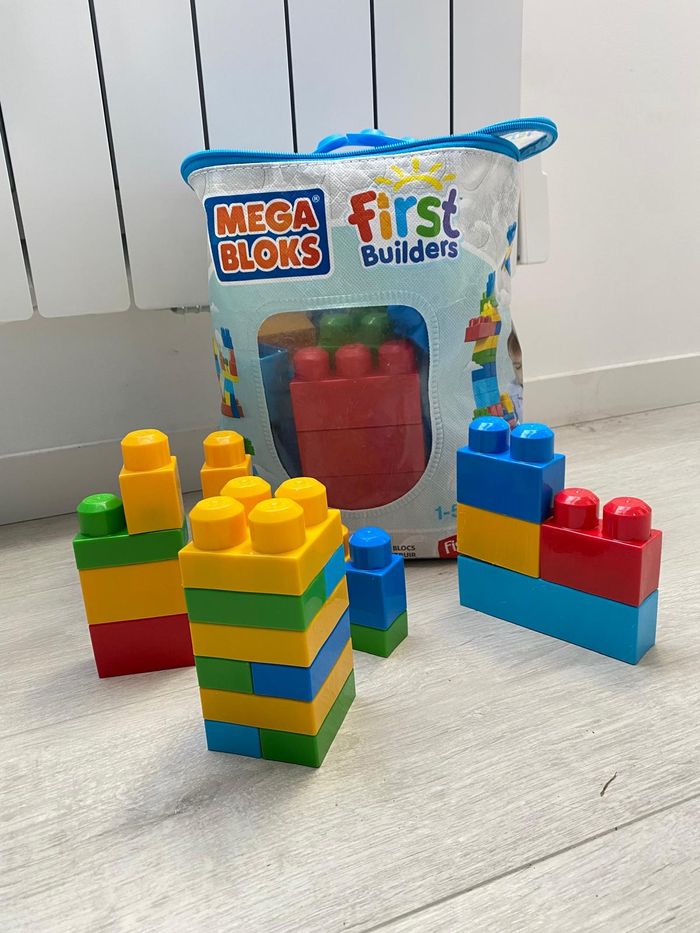 Lot de 88 mega bloks Fisher Price 1 à 5 ans