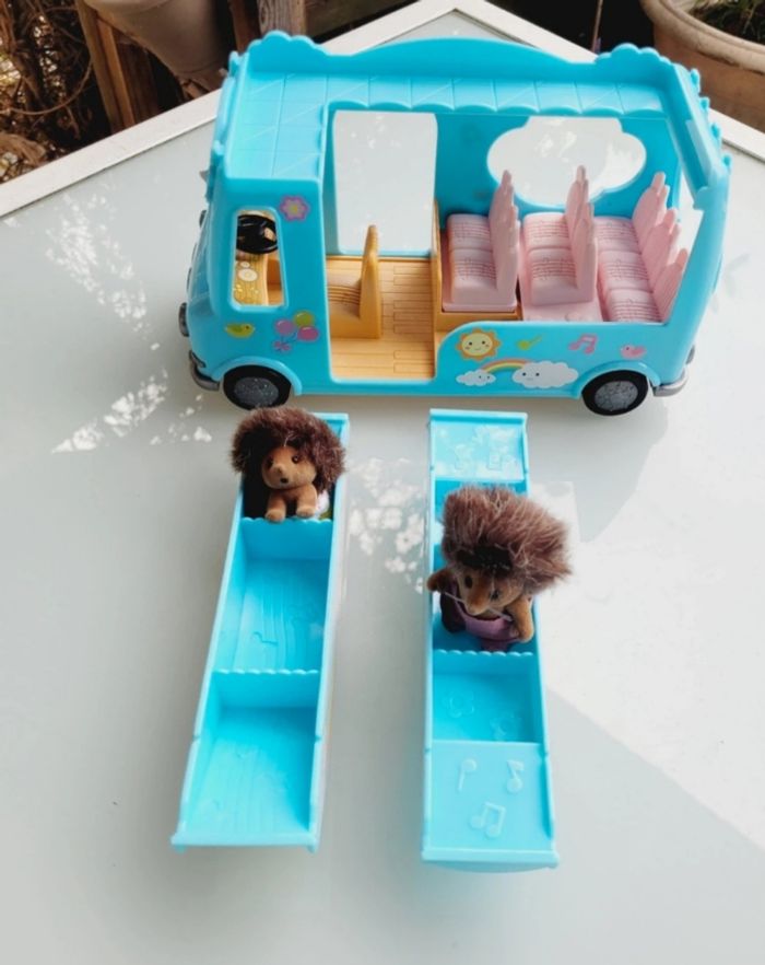 Sylvanian Families 🌈 Bus arc-en-ciel sunshine 🌈 avec famille Herisson - photo numéro 10