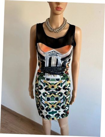 Robe imprimée sans manches Derby 93 taille M jamais portée