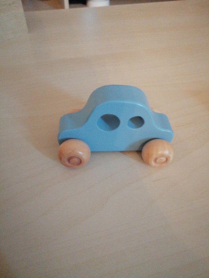 Voiture en bois