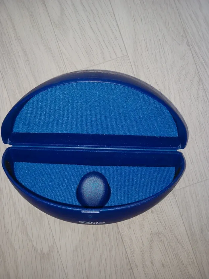 Étui à lunettes bleu en plastique rigide marque blue bay by safilo - photo numéro 8