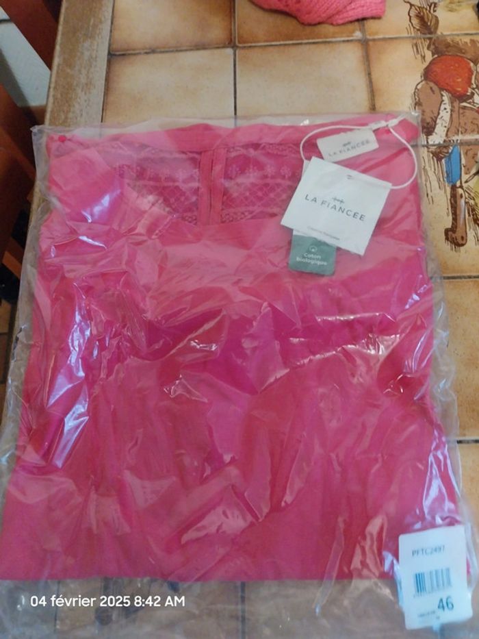 Tee shirt coton bio dentelle CEBANE - taille 46 - couleur framboise - La Fiancée - photo numéro 8