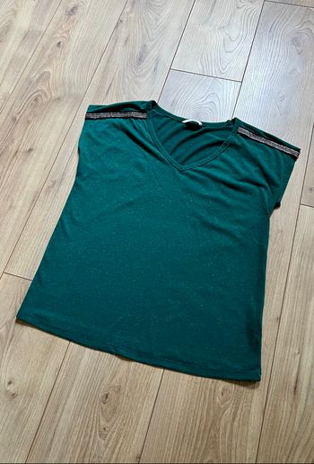 T-shirt vert avec épaules perlées & effet pailleté - Camaïeu