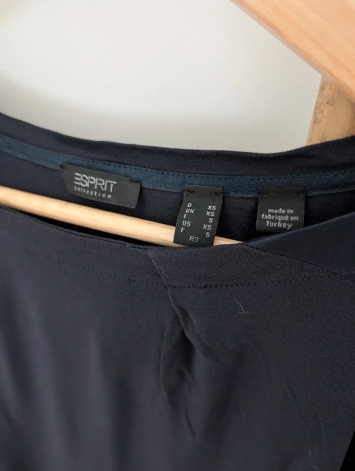 Haut esprit avec détails type soie - photo numéro 3