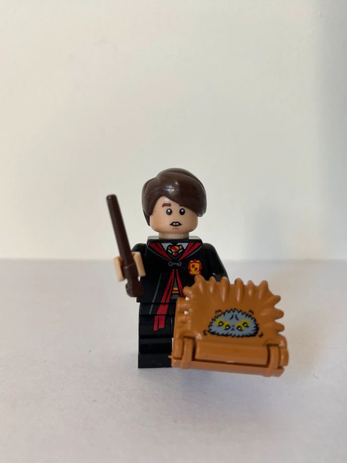 Figurine type lego Neuville Londubas. Harry Potter