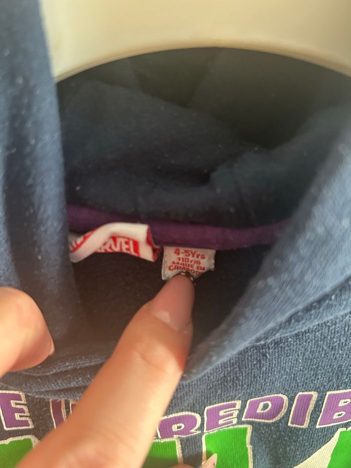 Pull hulk 4/5 ans - photo numéro 2