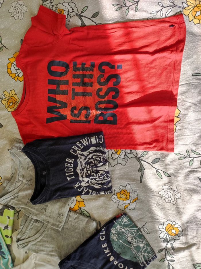 Lot de 13 tee-shirts été garçon 8ans - photo numéro 2