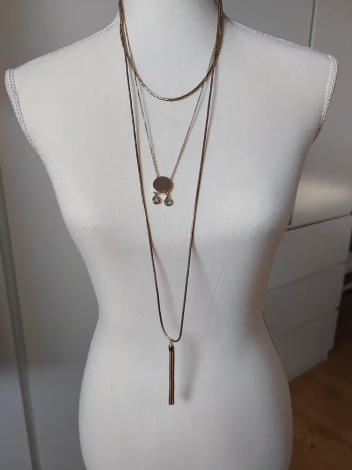 Joli collier long 3 rangs