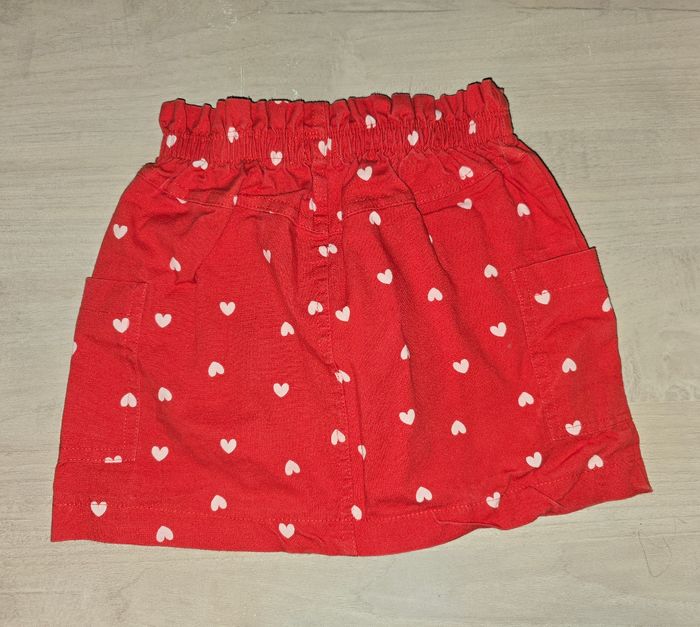 Jupe rouge coeur - photo numéro 3