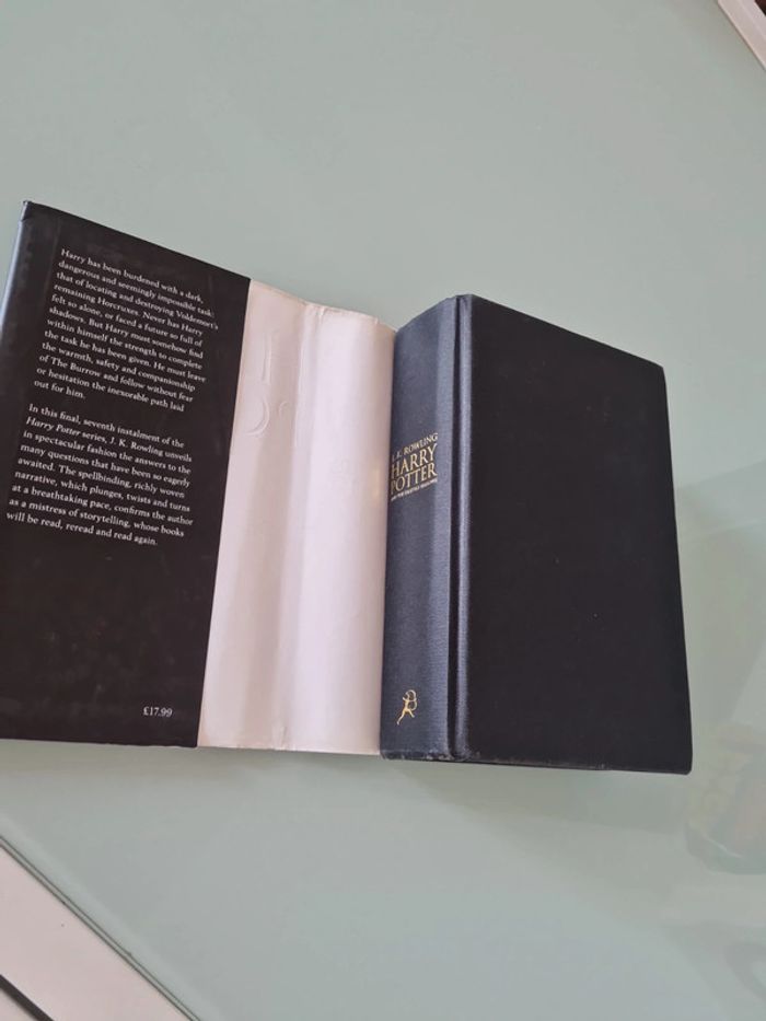 Harry Potter and the deathly Hallows - tome 7 - photo numéro 6