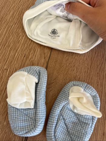 Bonnet + chaussons 6 mois