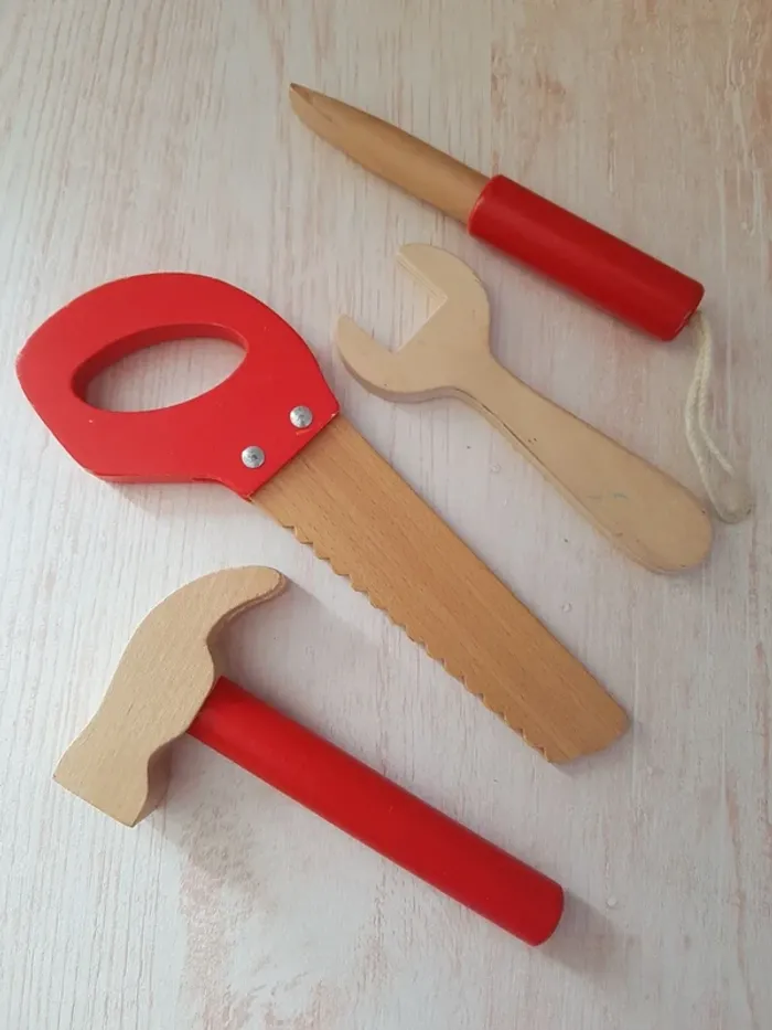 Coffret établi Bricolo de Janod et outils en bois - photo numéro 7