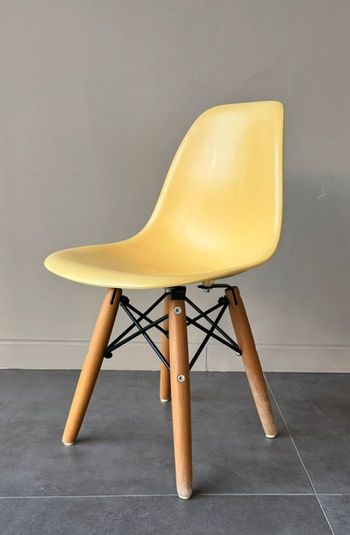Lot de 4 chaises Style Eiffel pour enfant