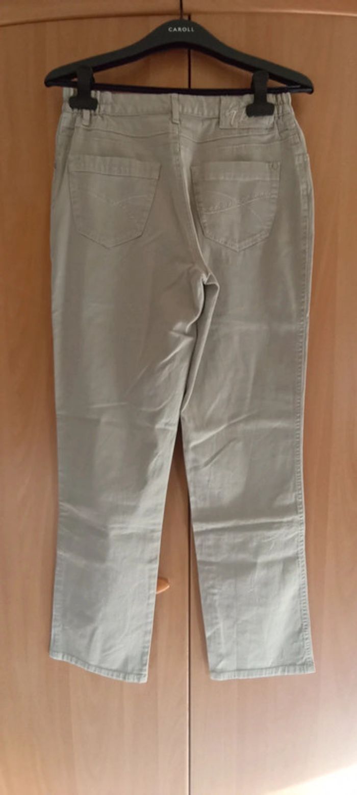 Pantalon beige - photo numéro 2
