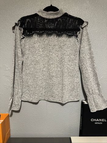 Haut col dentelle