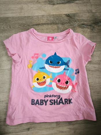Tee shirt baby shark 3-4ans