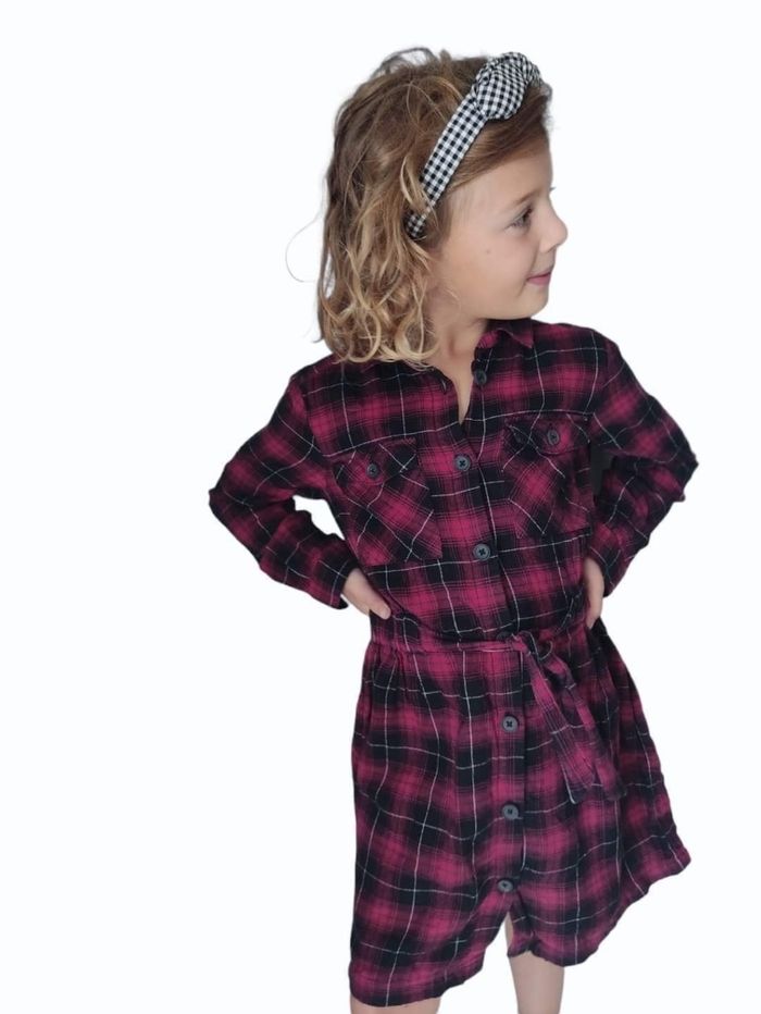 8 ans robe chemise a carreaux ( sans serre tête )