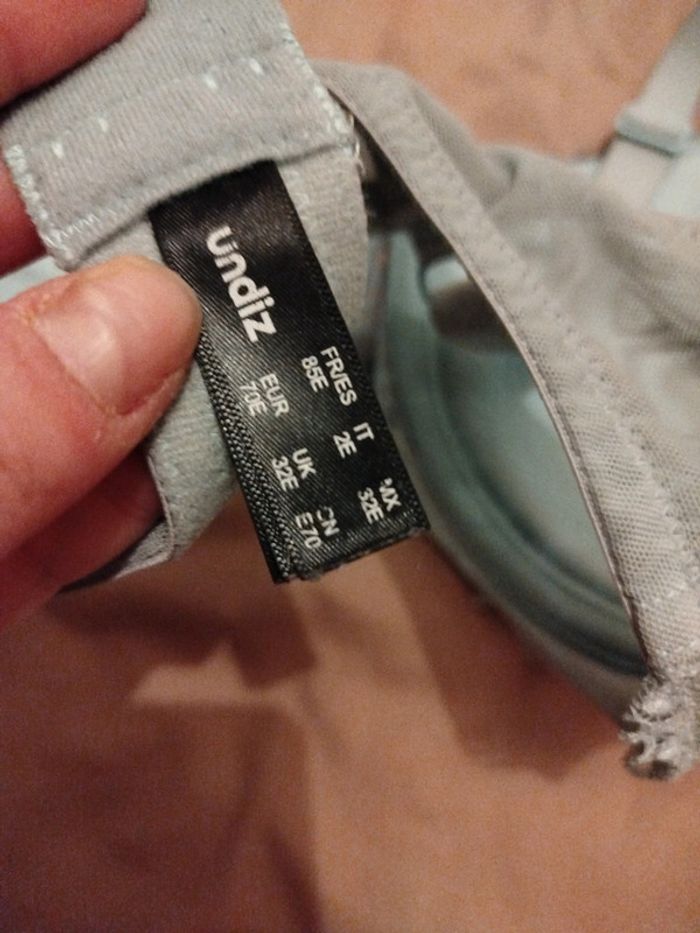 Soutien gorge - photo numéro 3