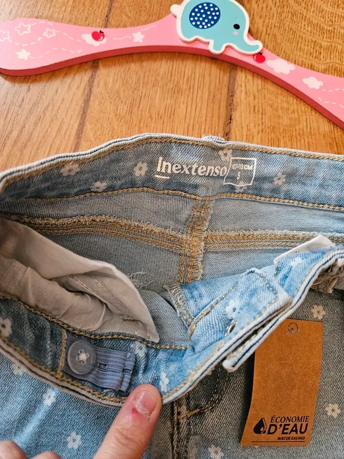 Short In Extenso 5 ans neuf - photo numéro 4