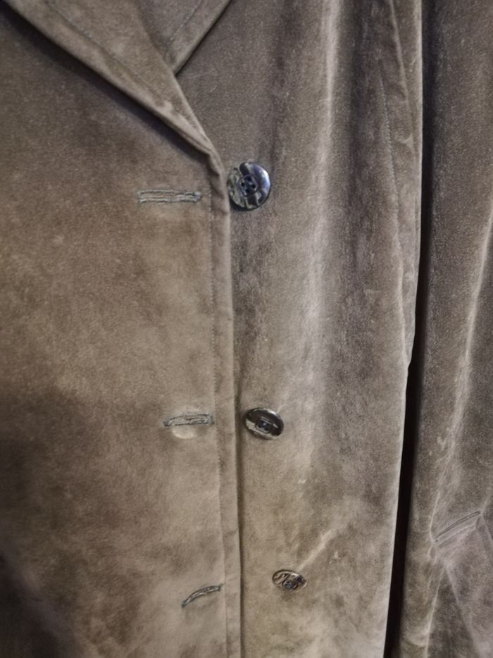 Manteau vert kaki en suédine - photo numéro 4