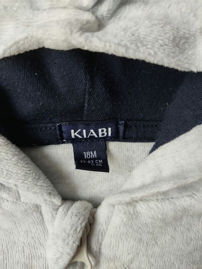 Gilet à capuche velours gris chiné Kiabi - Taille 18 mois - Très bon état - photo numéro 5
