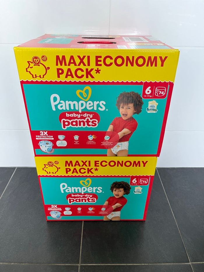 Couches pants Pampers