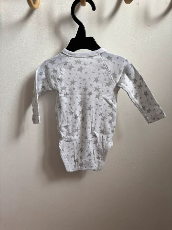 Lot 5 bodies blancs/gris manches longues mixte 3 mois - photo numéro 16