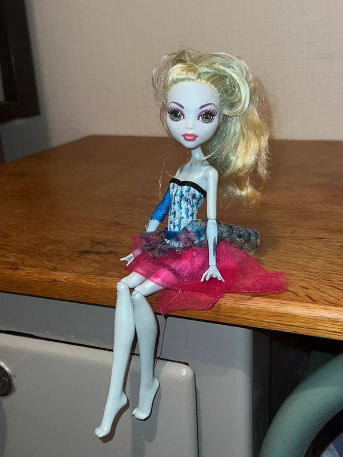 Monster high lagoona blue dot dead gorgeous - photo numéro 5