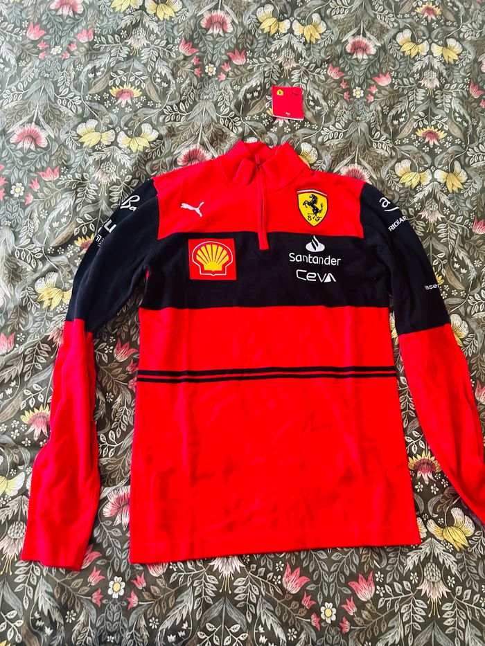 Casquette + Sweat Ferrari - photo numéro 9