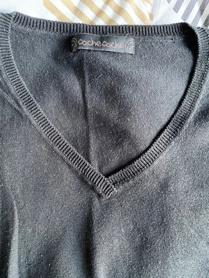 Pull cache-cache col V noir taille 42-44 - photo numéro 2