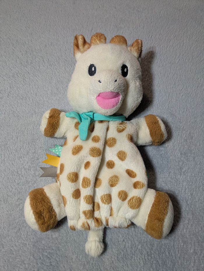 Doudou marionnette Sophie la girafe