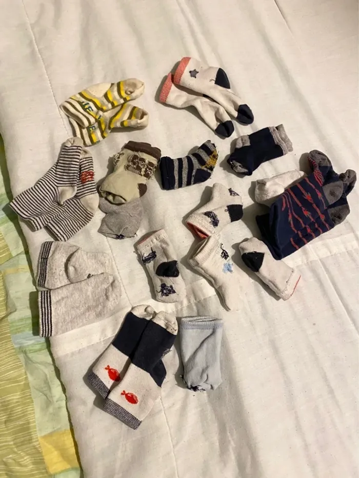 15 paires chaussettes 15/18