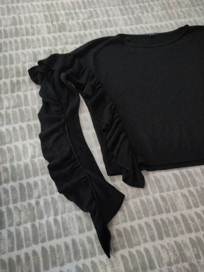 Pull fin maille large fronce manches noir Kiabi taille 38 M - photo numéro 2