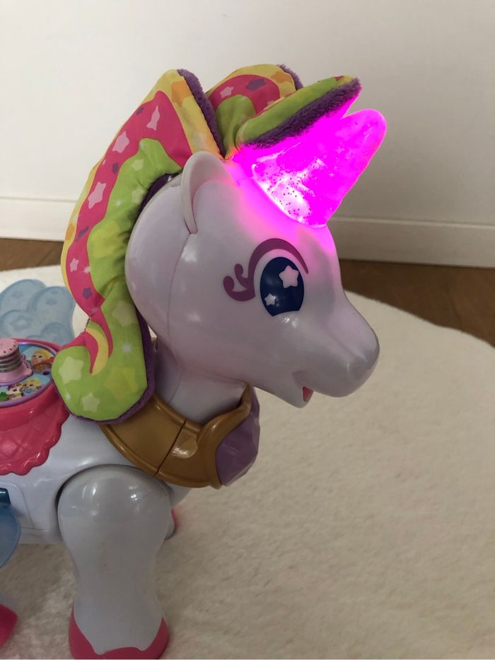 Vtech - Tut tut copains - Azalée la Licorne et Chloé la reine des fées - photo numéro 3