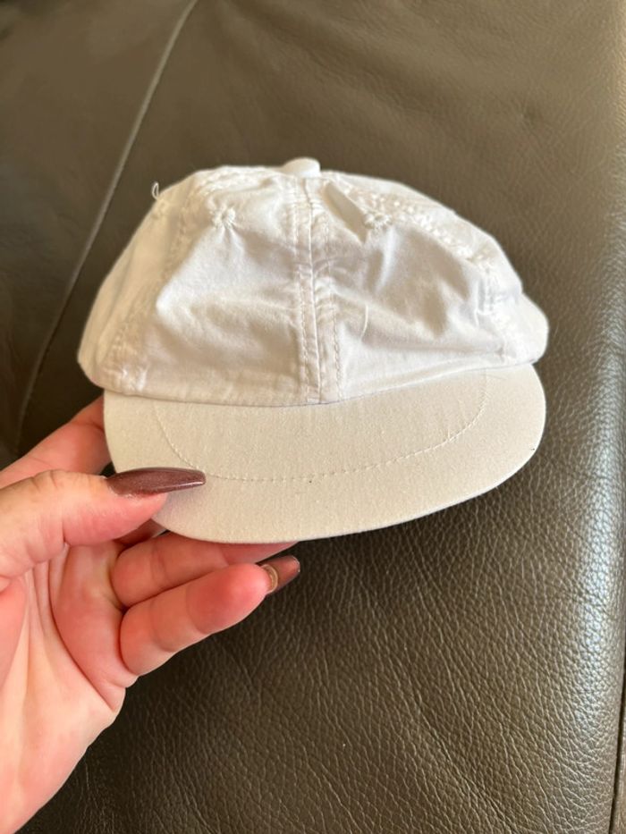 Casquette blanche taille 45 - photo numéro 2