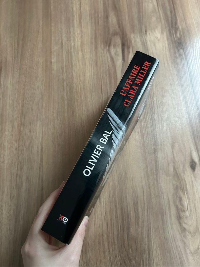 Livre de Olivier Bal «L’Affaire Clara Miller» Tome 1 - photo numéro 2