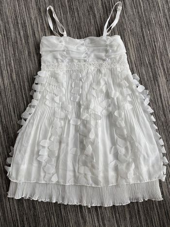 Robe blanches pétales