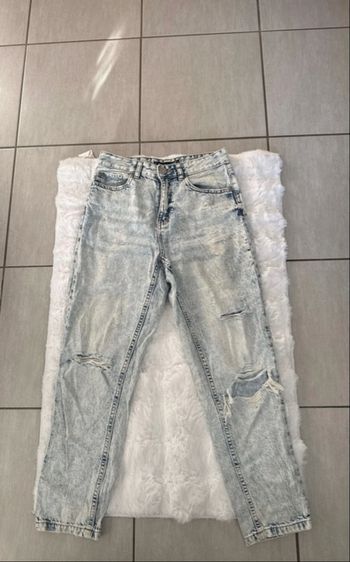Jeans à troue