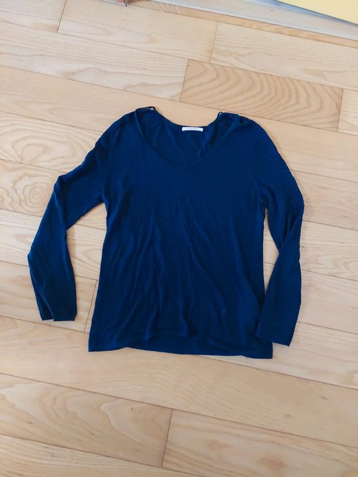 Pull bleu marine col V camaieu