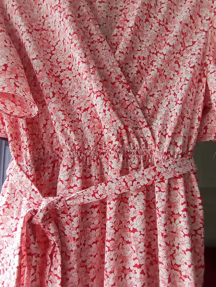 ROBE Longue SHEIN Rose fleurie. - photo numéro 3