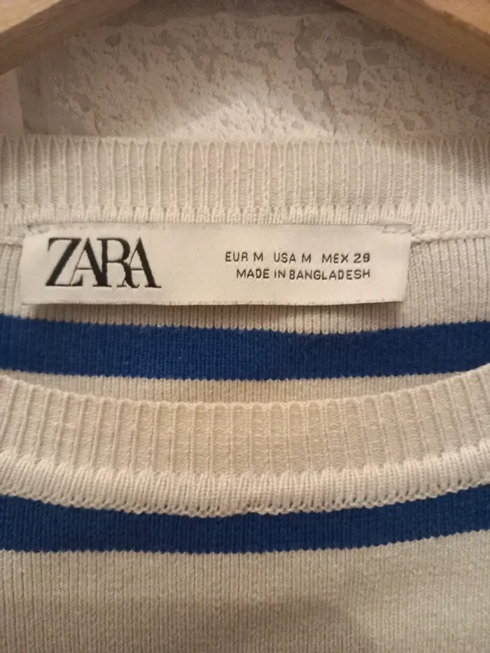 T-shirt crop top marinières Zara taille M très bon état - photo numéro 3