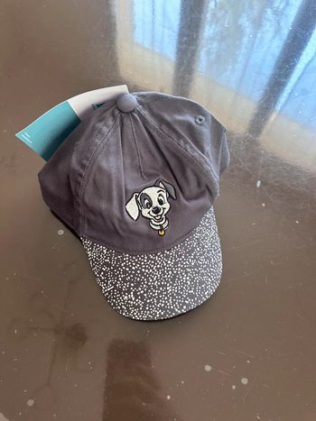 Casquette disney 101 dalmatiens 49/50 2 ans
