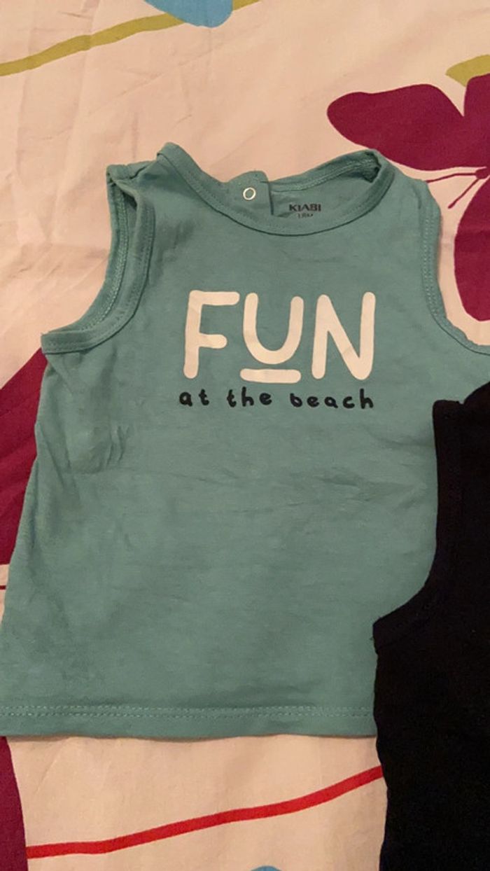 2 débardeurs 18 mois - photo numéro 2